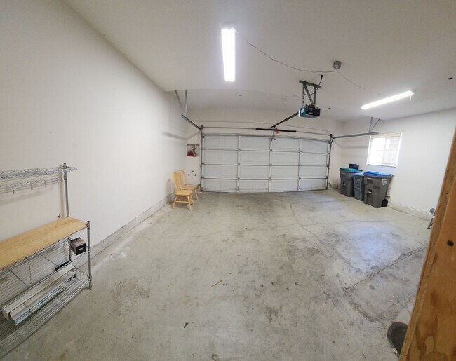 Building Photo - Fantastic home in the Arbors!