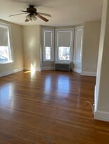 Building Photo - 148 Crescent St