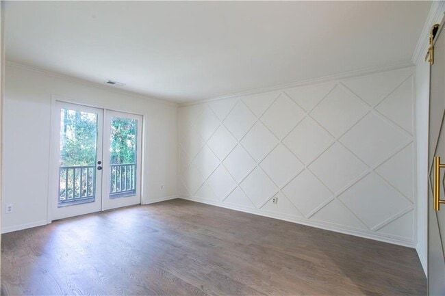 Building Photo - 45 St Claire Ln NE