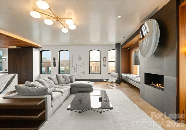 Building Photo - 229 N Church St