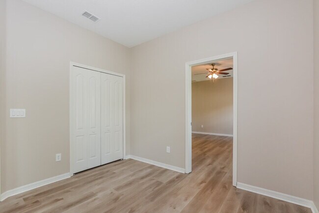 Building Photo - 317 Appaloosa Ct