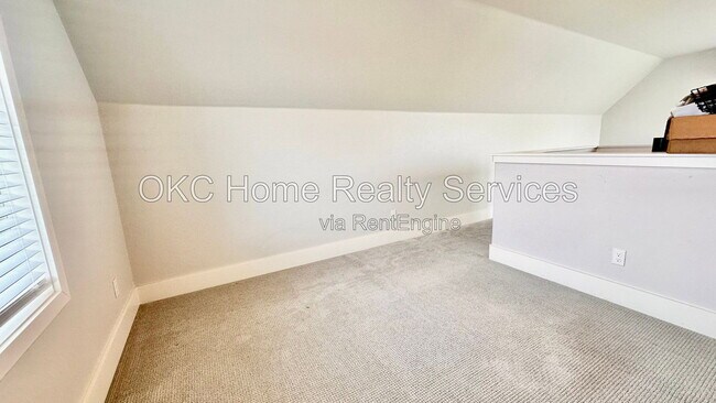 Building Photo - 941 Pedalers Ln
