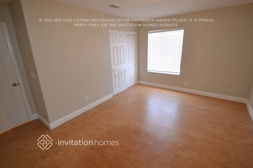 Building Photo - 9348 Deer Lodge Ln