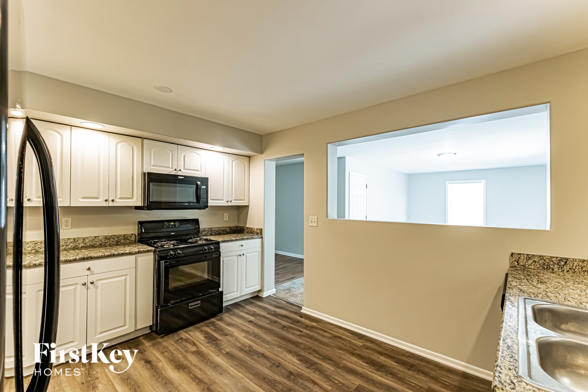 Building Photo - 1770 Lily St