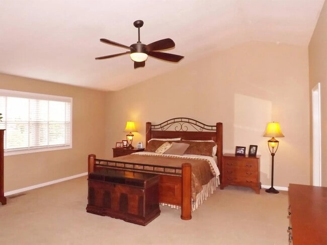 Building Photo - 8177 Autumn Ln