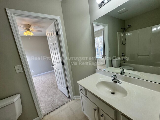 Building Photo - 1413 Crimson Creek Dr