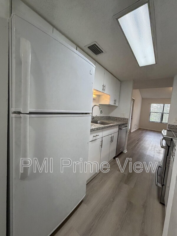 Building Photo - 4401 W McNab Rd