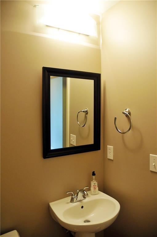 Building Photo - 2795 Peachtree Rd