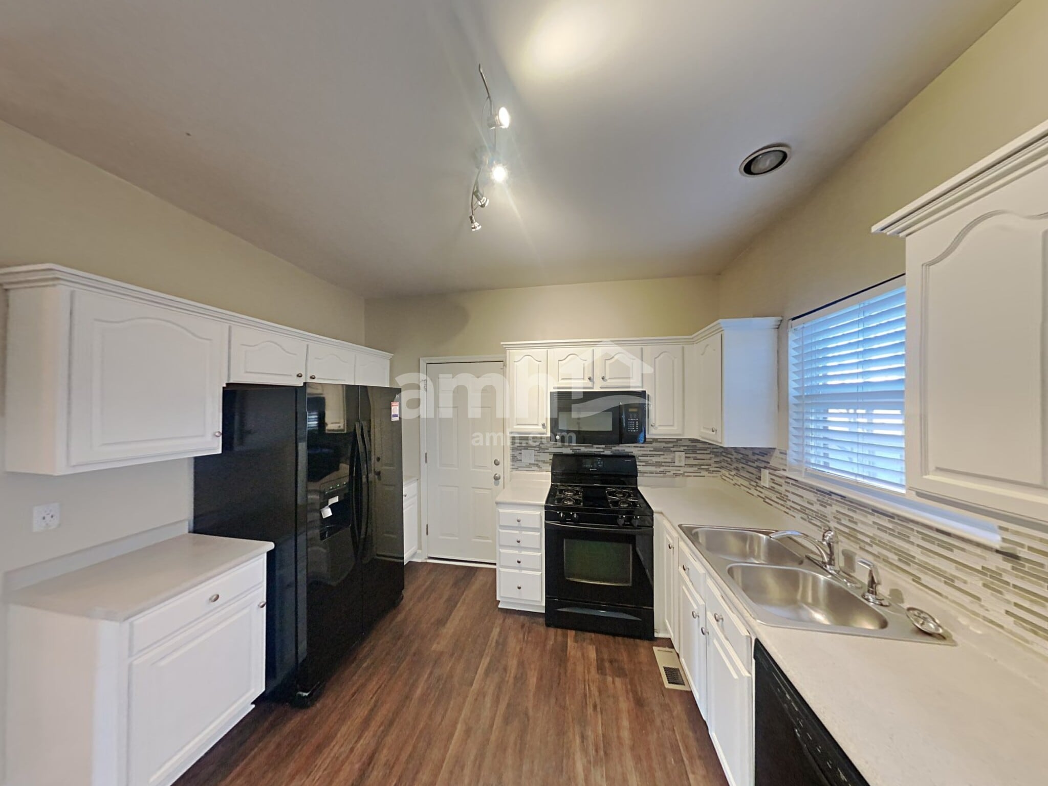 Building Photo - 2953 Beckwith Rd