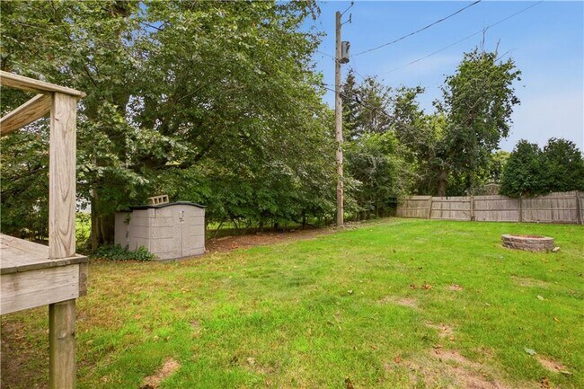 Building Photo - 351 Boulevard
