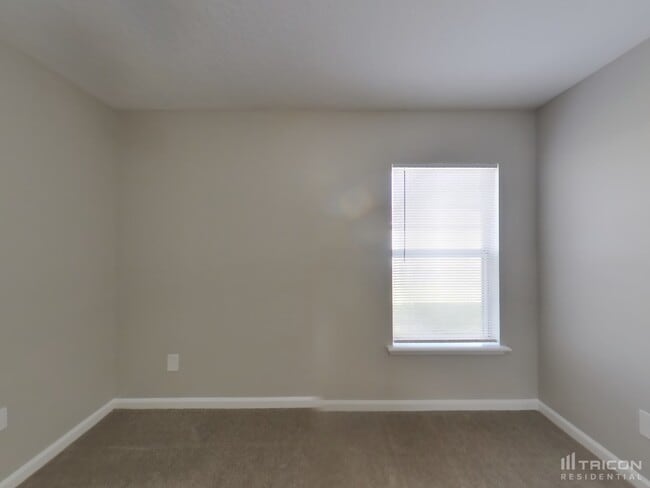 Building Photo - 76221 Long Pond Loop