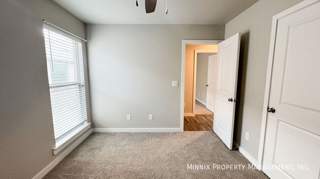 Building Photo - 3219 Abbeville Ave