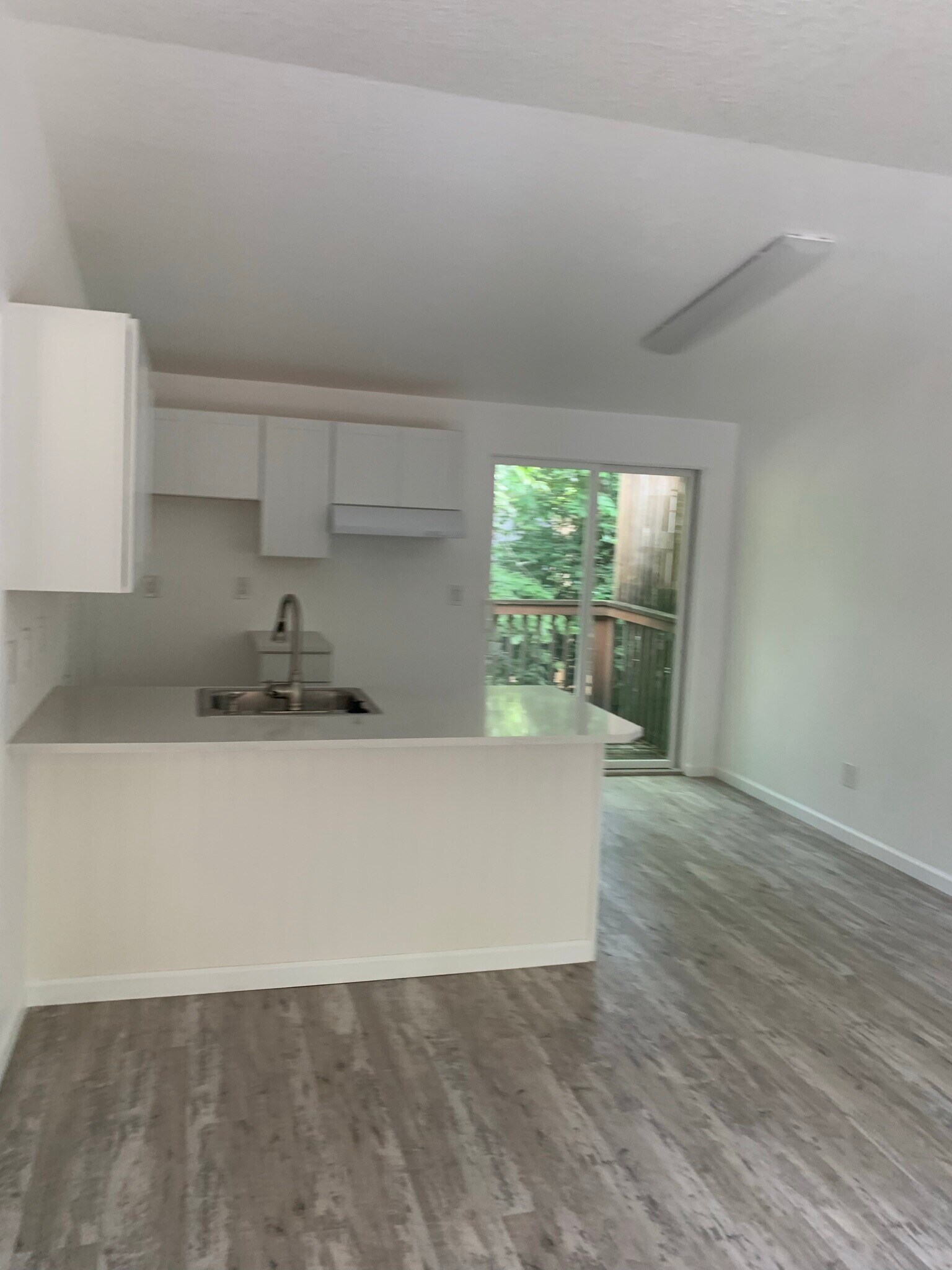 Building Photo - 4950 SW 45th Ave