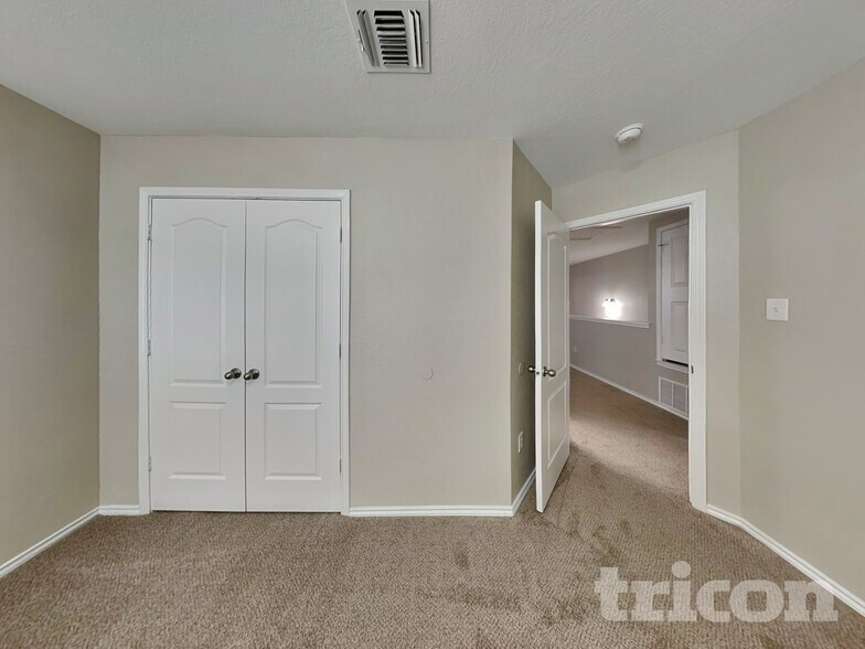 Building Photo - 2028 Brandywine Dr