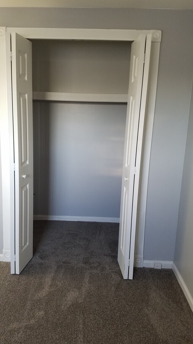 Walk in Closet Bed 1 - 67970 S Main St