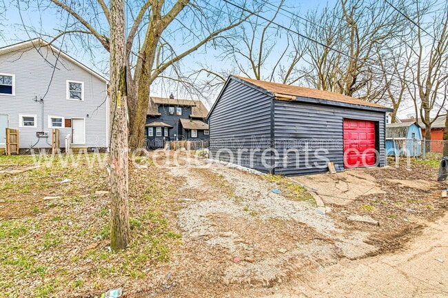 Building Photo - 408 N Oakland Ave