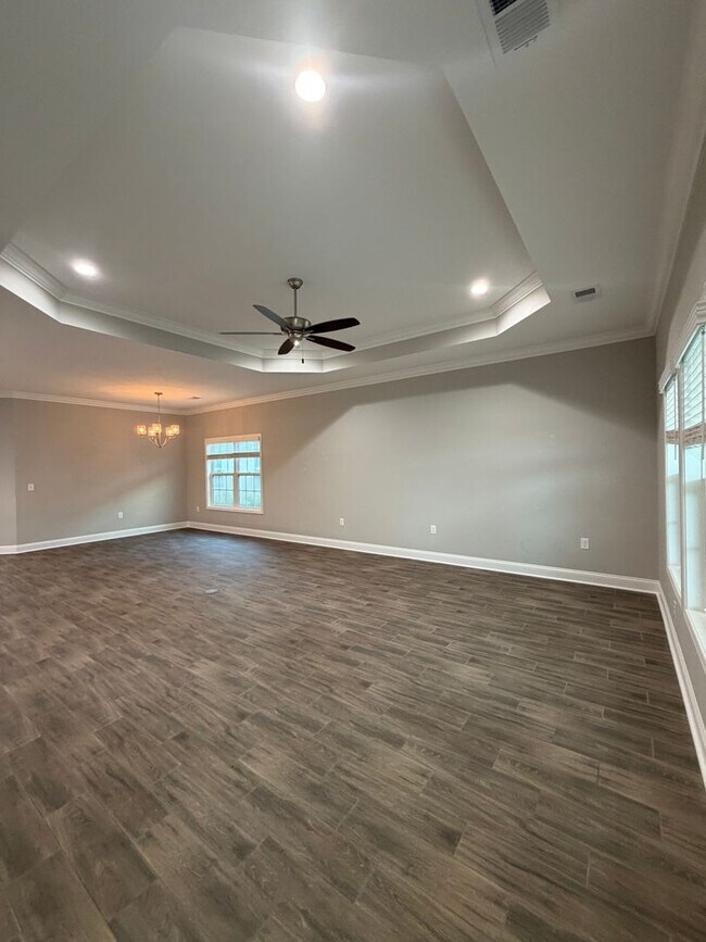 Building Photo - 158 The Villas Wy