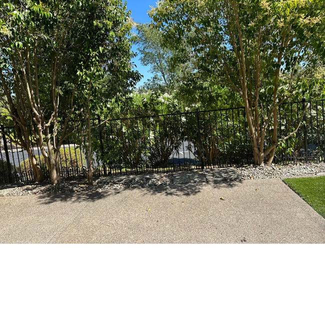 Building Photo - 122 Lakeridge Ln