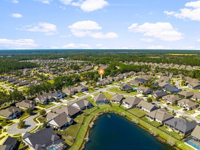 Building Photo - 526 Meadow Lake Dr