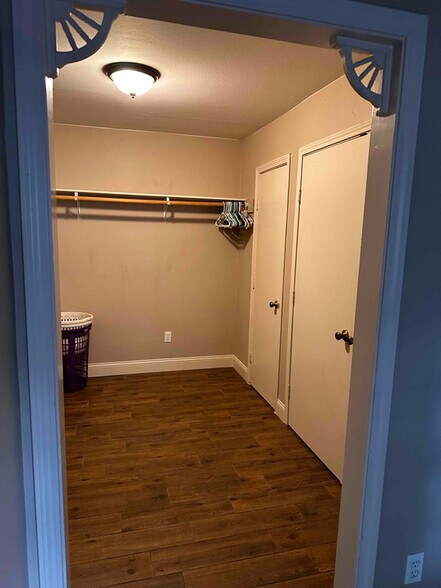 Building Photo - 11773 County Rd 140