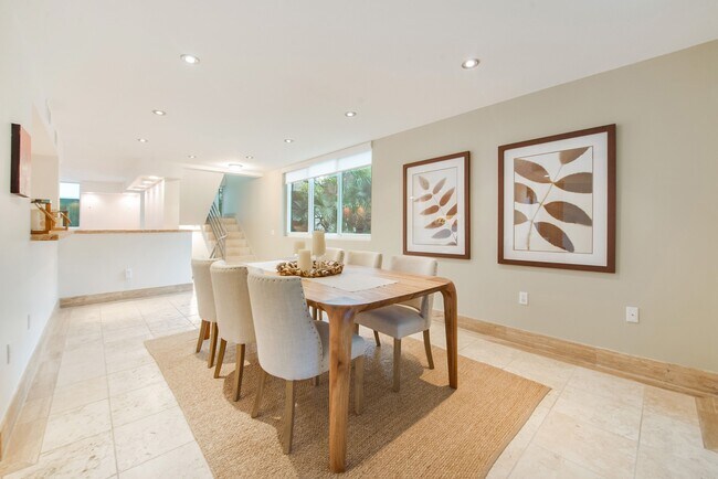 Building Photo - 3272 Virginia St