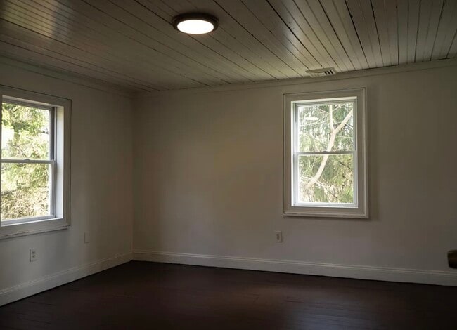 Building Photo - 197 Mercer Mill Rd