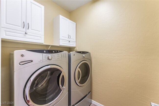 Building Photo - 11243 Filmore Heights Ct