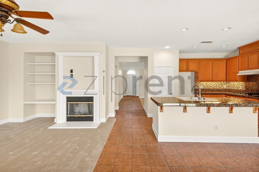 Building Photo - 6304 Starview Dr