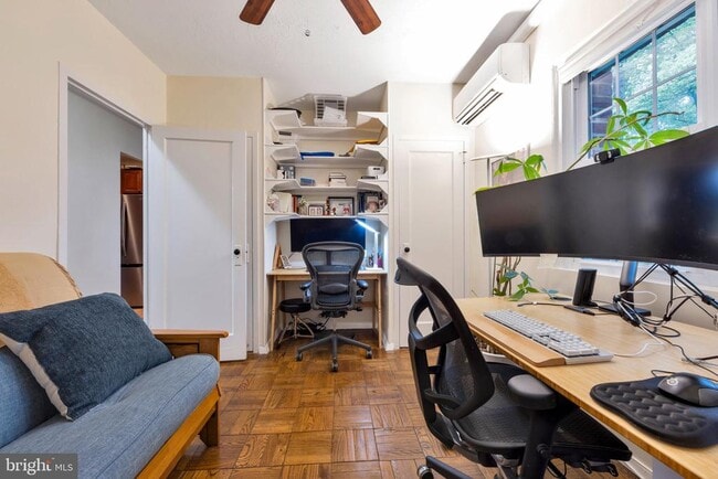 Building Photo - 3400 Gunston Rd