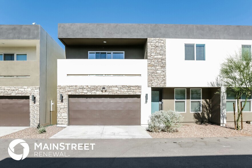 Primary Photo - 2000 N 36th St