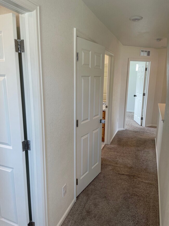 Building Photo - 4406 N Quatar Ct