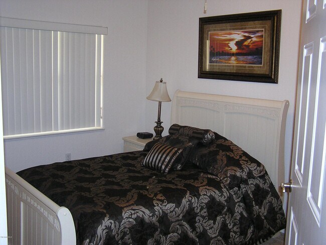 Building Photo - 817 Mystic Dr