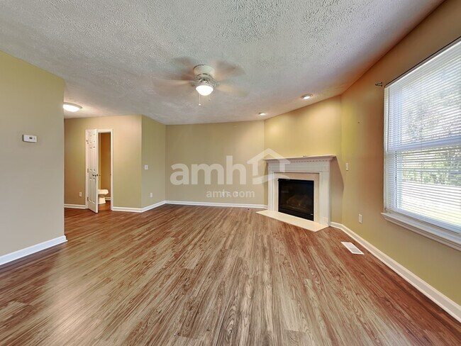 Building Photo - 2733 Jenny Marie Dr