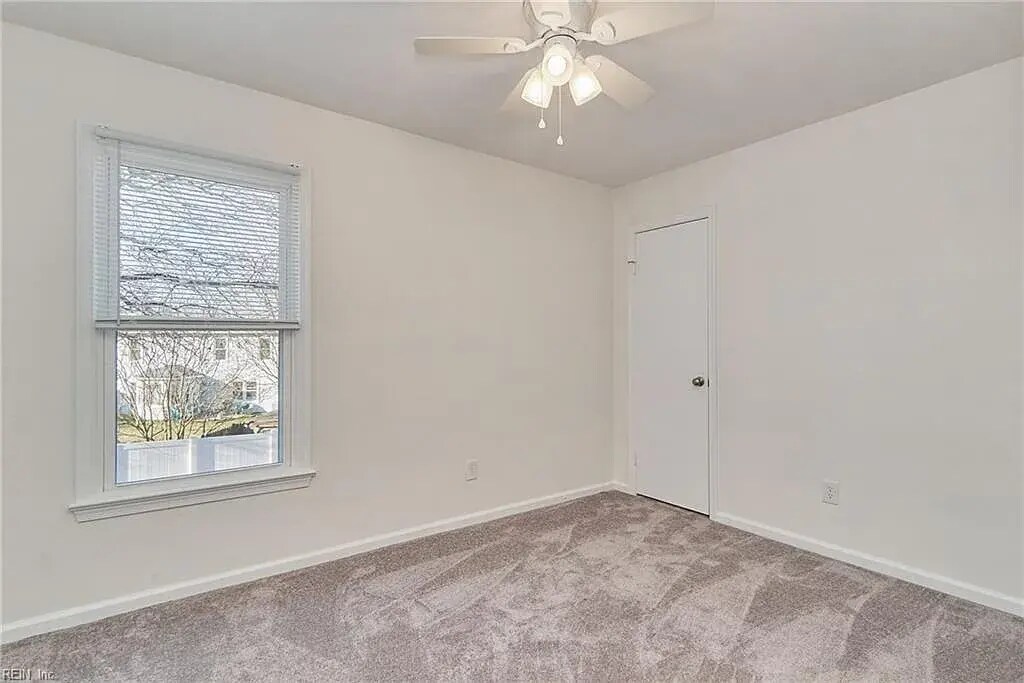 Building Photo - 1221 Garth Ct