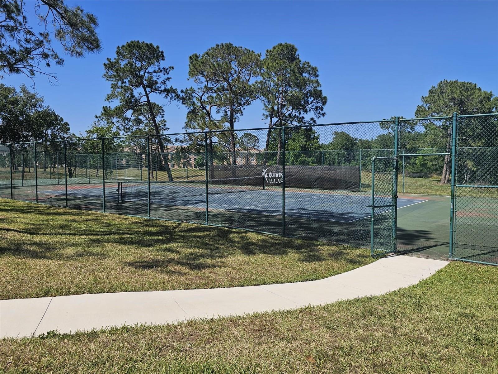 Building Photo - 14036 Fairway Island Dr