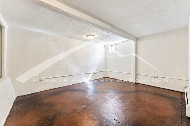 Building Photo - Spacious Bungalow with Private Backyard Near Sloan's Lake Neighborhood!