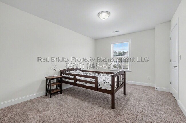 Building Photo - 3034 Stephen Pace Trl