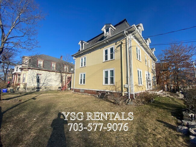 Building Photo - 27 Linwood St