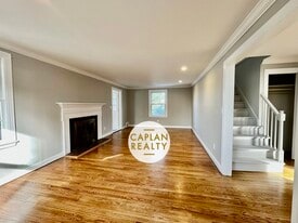 Building Photo - 29 Wellington Rd