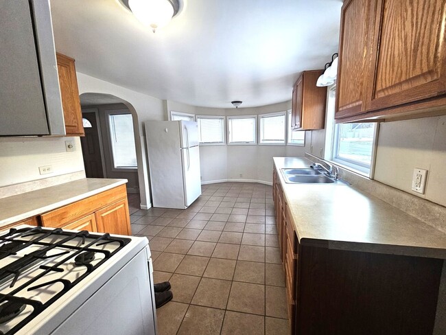 Building Photo - Charming Corner Lot House in Cadillac, Michigan