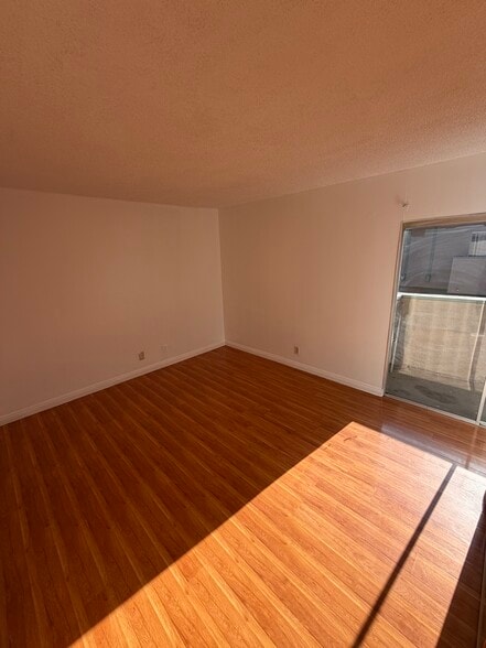 Building Photo - 6021 Vegas Dr