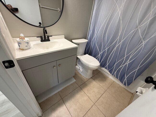 Building Photo - 3025 Greynolds St