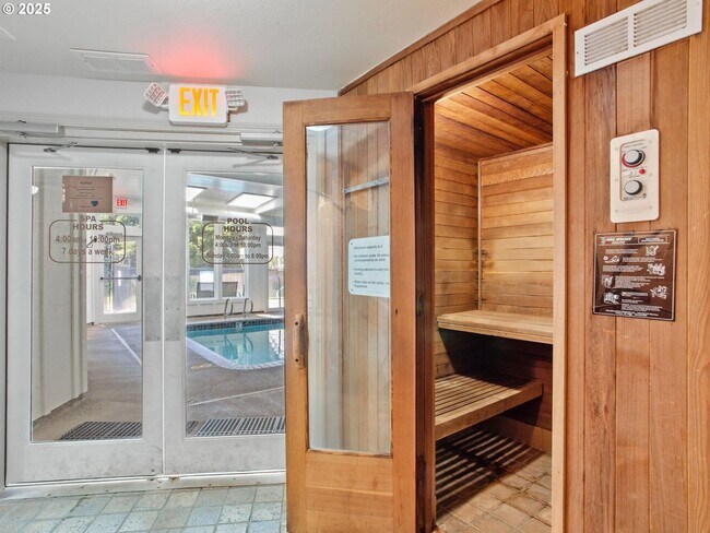 Building Photo - 5447 N St