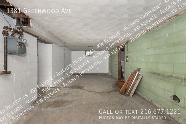 Building Photo - 1381 Greenwood Ave