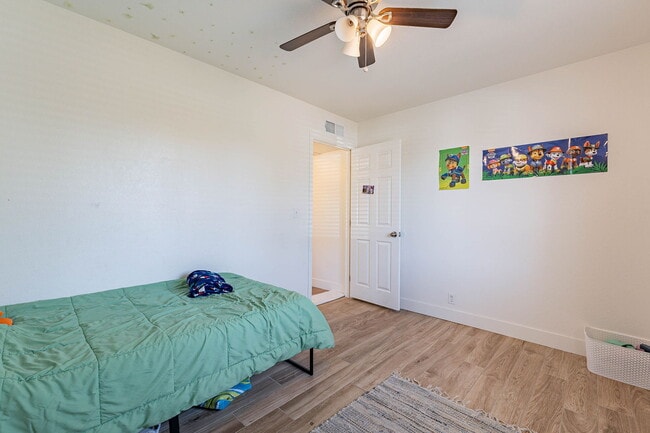 Building Photo - 651 E Kael Cir