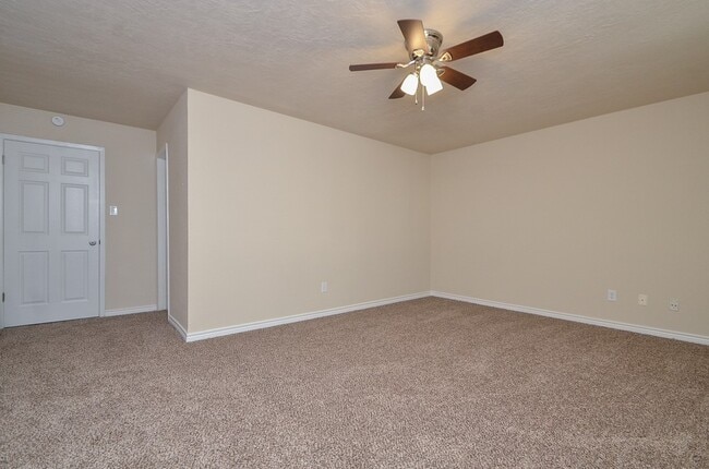 Building Photo - 15327 Falmouth Ave