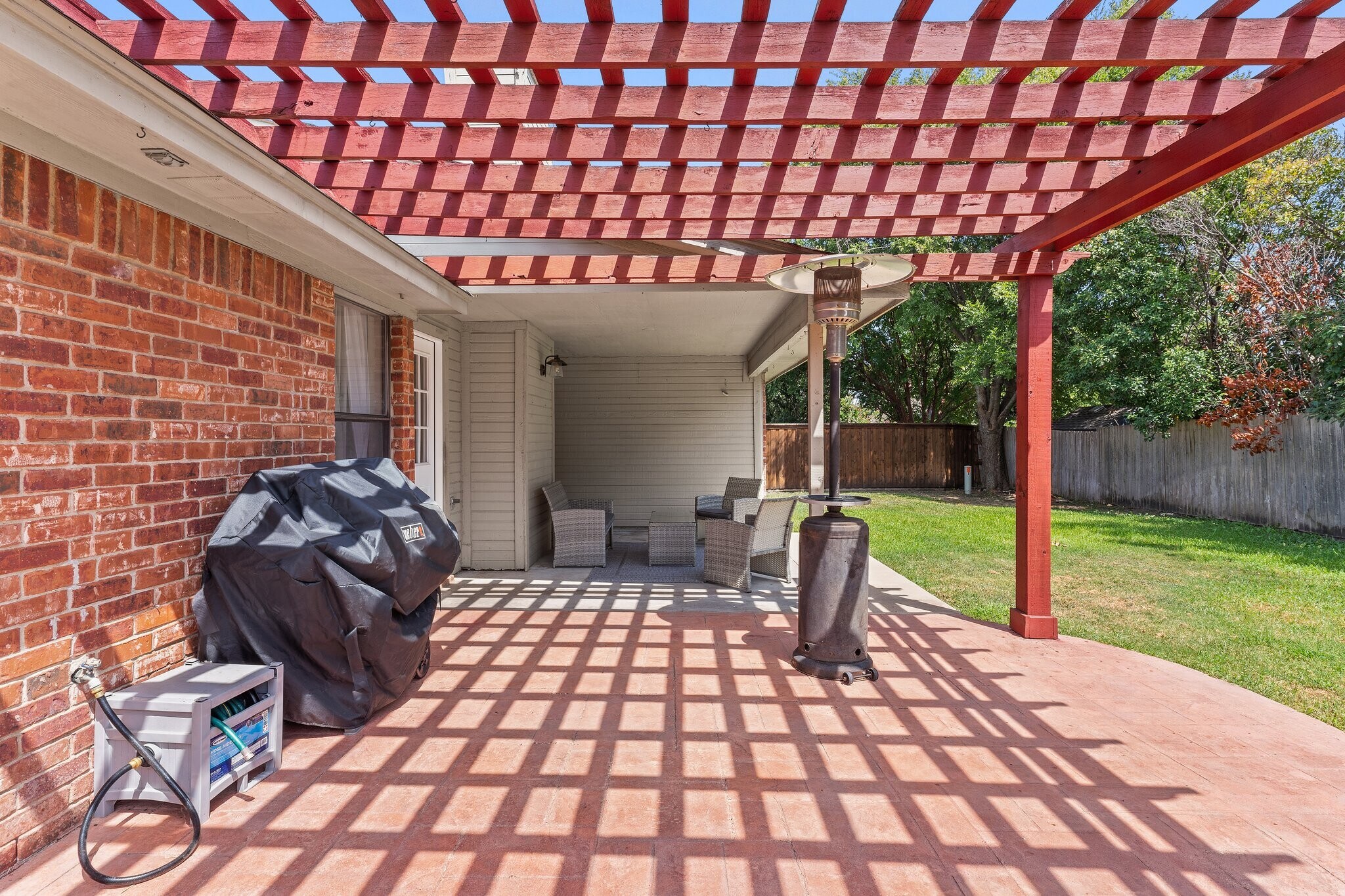 Building Photo - 19 Alamosa Dr