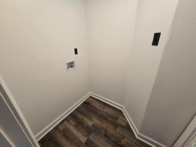 Building Photo - 2145 N 38th St