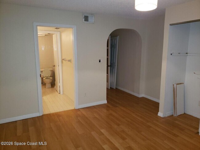 Building Photo - 2107 Hidden Grove Ln