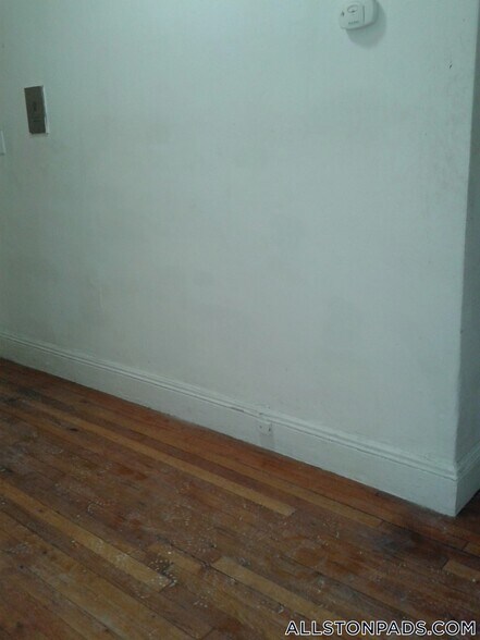 Building Photo - 109 Brainerd Rd